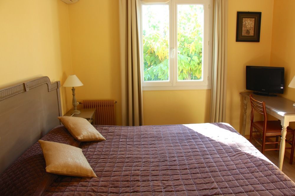 Hotel Les Oliviers Draguignan Exterior foto